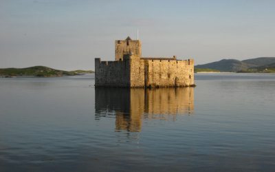 5 stunning Scottish castles you can only reach by boat
